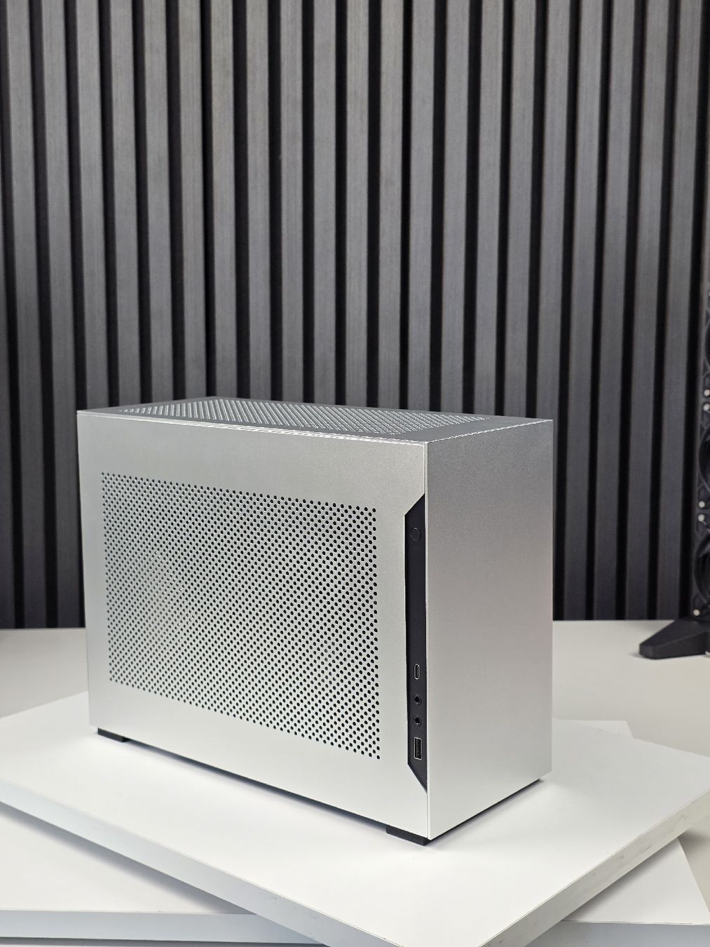 Nvidia PC: H2O Ryzen 9 7950X / RTX 4080 Super / 32GB – Usato da Stetten AG venduto da ged_ztw2 5