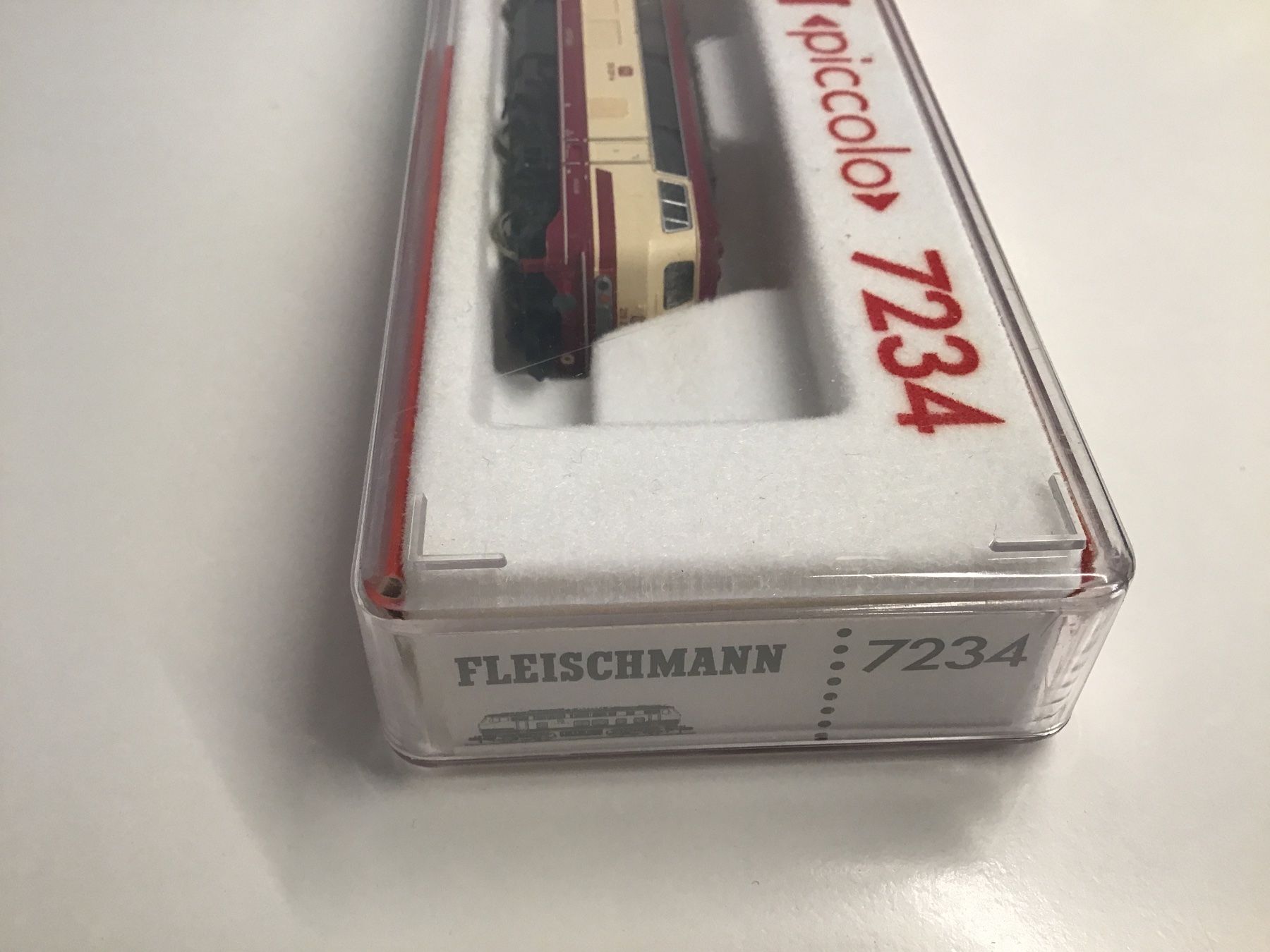 Fleischmann Modellini di ferrovie: DB Diesellok BR 218, FLEISCHMANN N Analog – Usato da Männedorf venduto da Modellbau-wyss 4