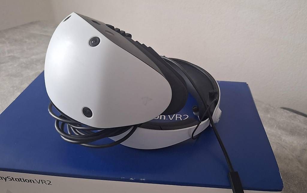 Casco VR: Sony Playstation VR2 inkl. 2 Sense Controller  – Usato da Sennwald venduto da mar_5xj5 2