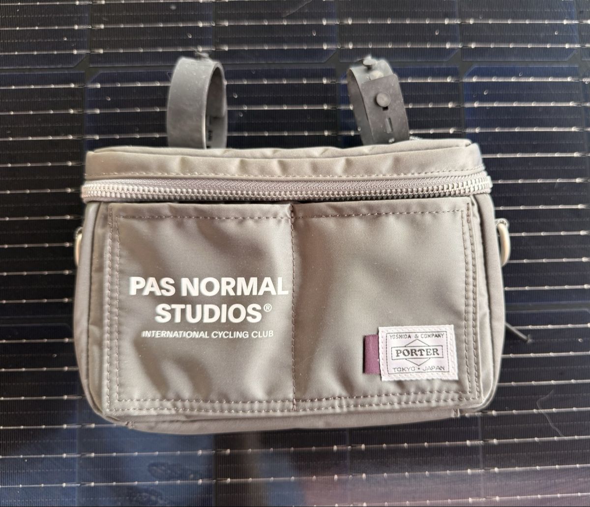 Pas Normal Studios Taschen: Pas Normal Studios  – Neu (gemäss Beschreibung) aus Sugiez von Mlle_Bakets