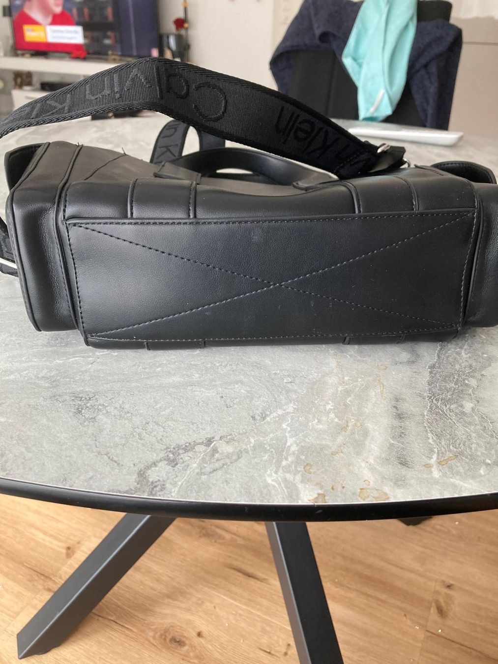 Calvin Klein Borse da donna: Schwarze Calvin Klein Handtasche – Usato da Buttikon SZ venduto da FlohmarktParadies 6