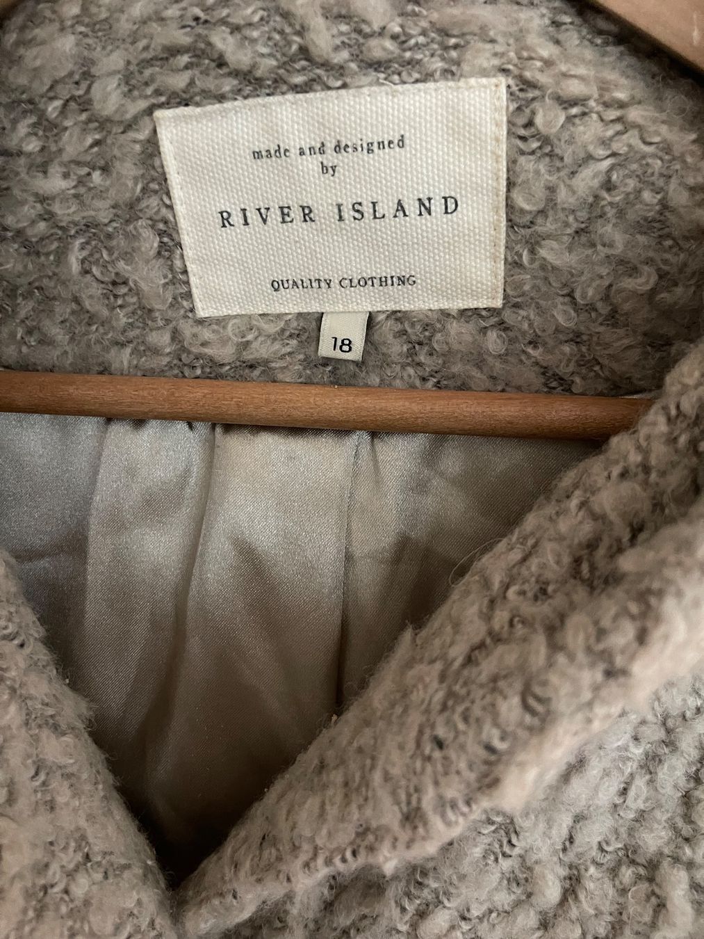 Jacken: River Island Mantel Jacke beige Grösse 44 Oder 46 – Gebraucht aus Nussbaumen AG von HelenaDavid1910 3