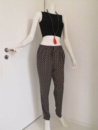 🤩MANGO HOSE SCHWARZ GEMUSTERT NEUWERTIG & D&G P.