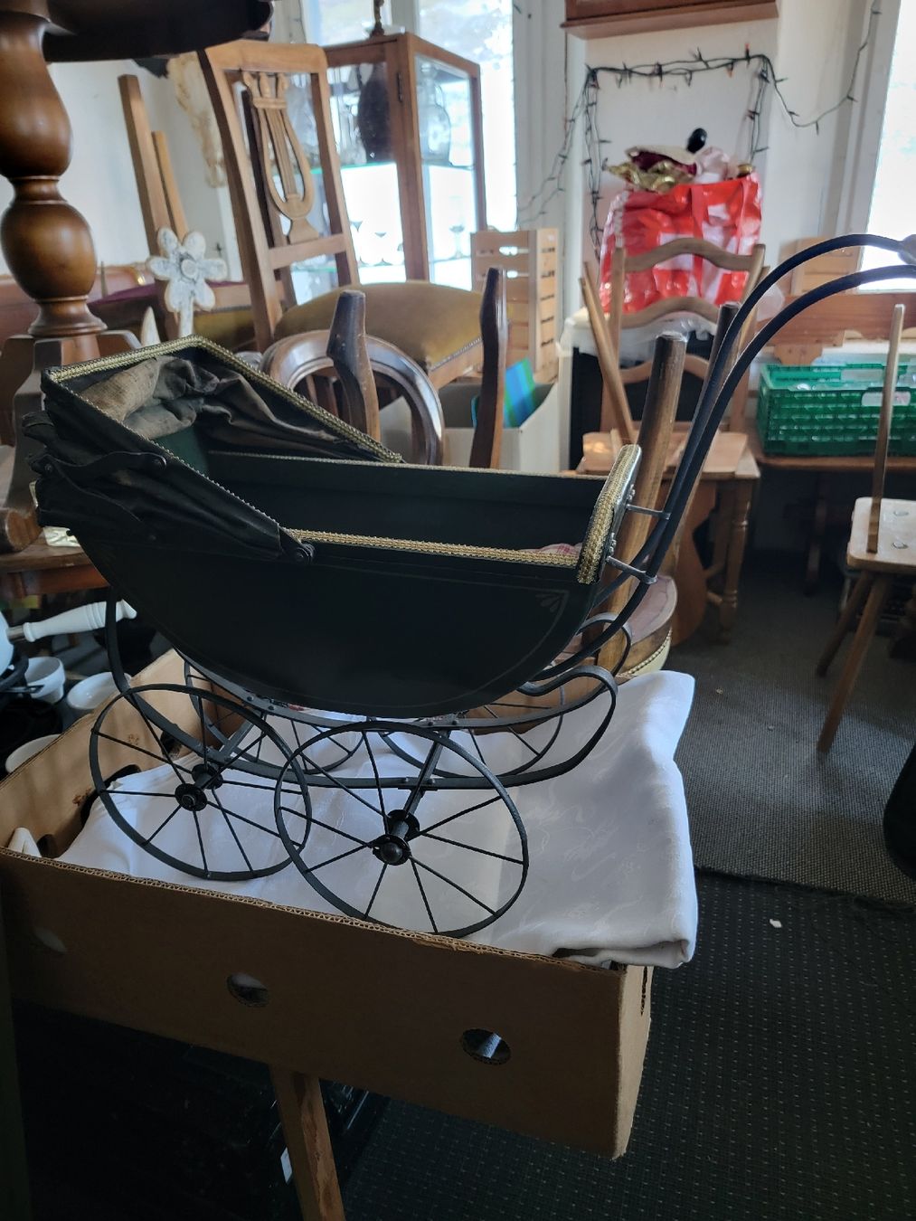 Carrozzine per bambole: Antiker Puppenwagen – Usato da Sils im Domleschg venduto da platin01
