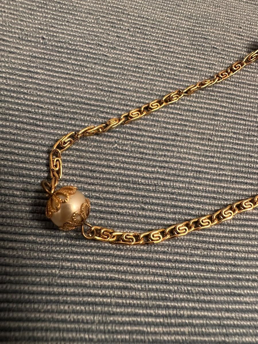 Colliers: Kette Gold-Look mit Perlen  – D'occasion à Zürich par iva_9svl