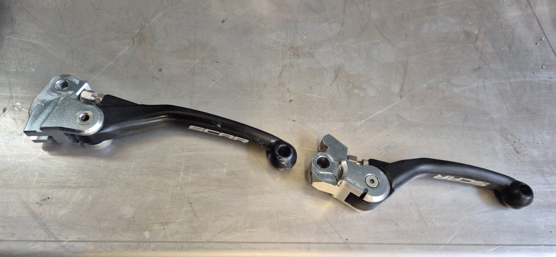 Suzuki Enduro: Suzuki RMZ 250 Diverses Zubehör – Usato da Alterswil venduto da CarrMaSchlossGmbH 4