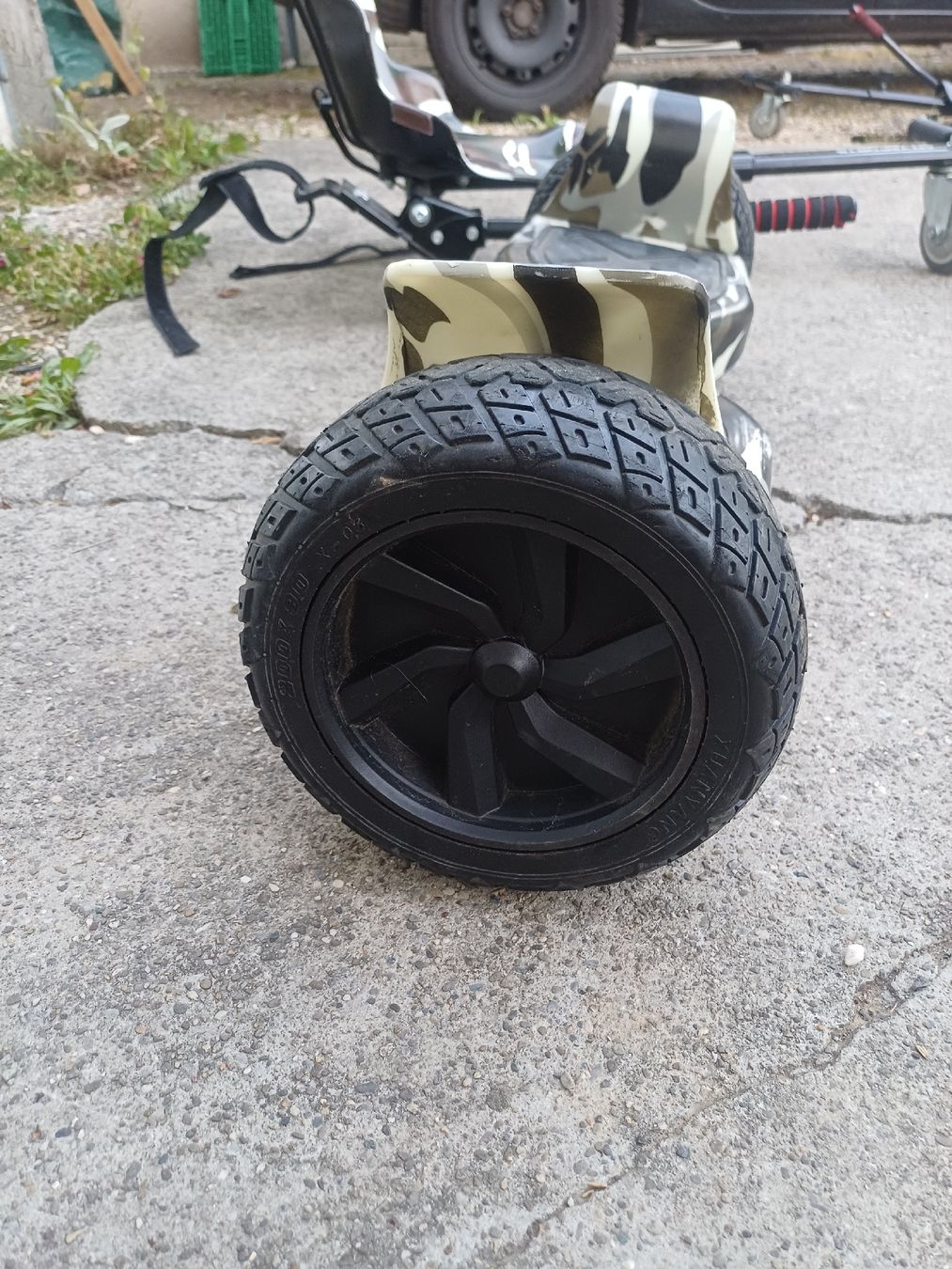 Hoverboard: Hoverboard mit Go-Kart Aufsatz Tarnmuster – Difettoso da Wangenried venduto da Recycler94 5