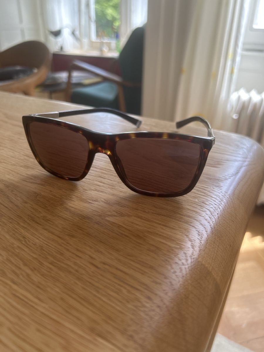 Dolce & Gabbana Brillen & Gläser: Dolce & Gabbana Sonnenbrille D&G – Gebraucht aus Herisau von Renee30
