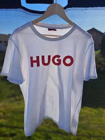 Hugo Boss Shirt XL weiss mit Schriftzug