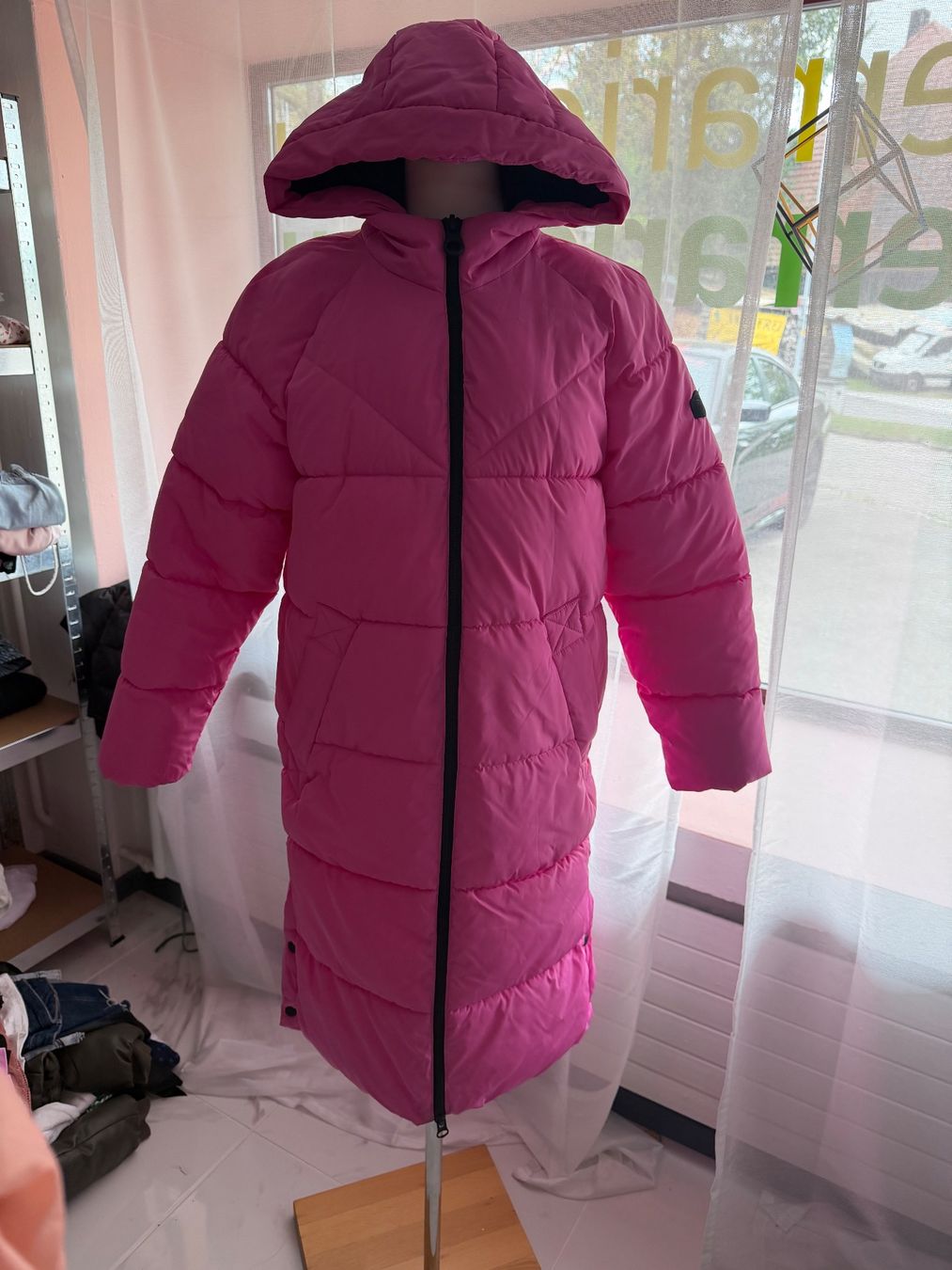 Only Cappotti: PINKER WINTERMANTEL MIT KAPUZE VON ONLY GR S – Usato da Arch venduto da ellaisa84 1