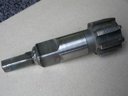 Gewindebohrer R 2" mit zusätzlich angeschweisstem  4kt
