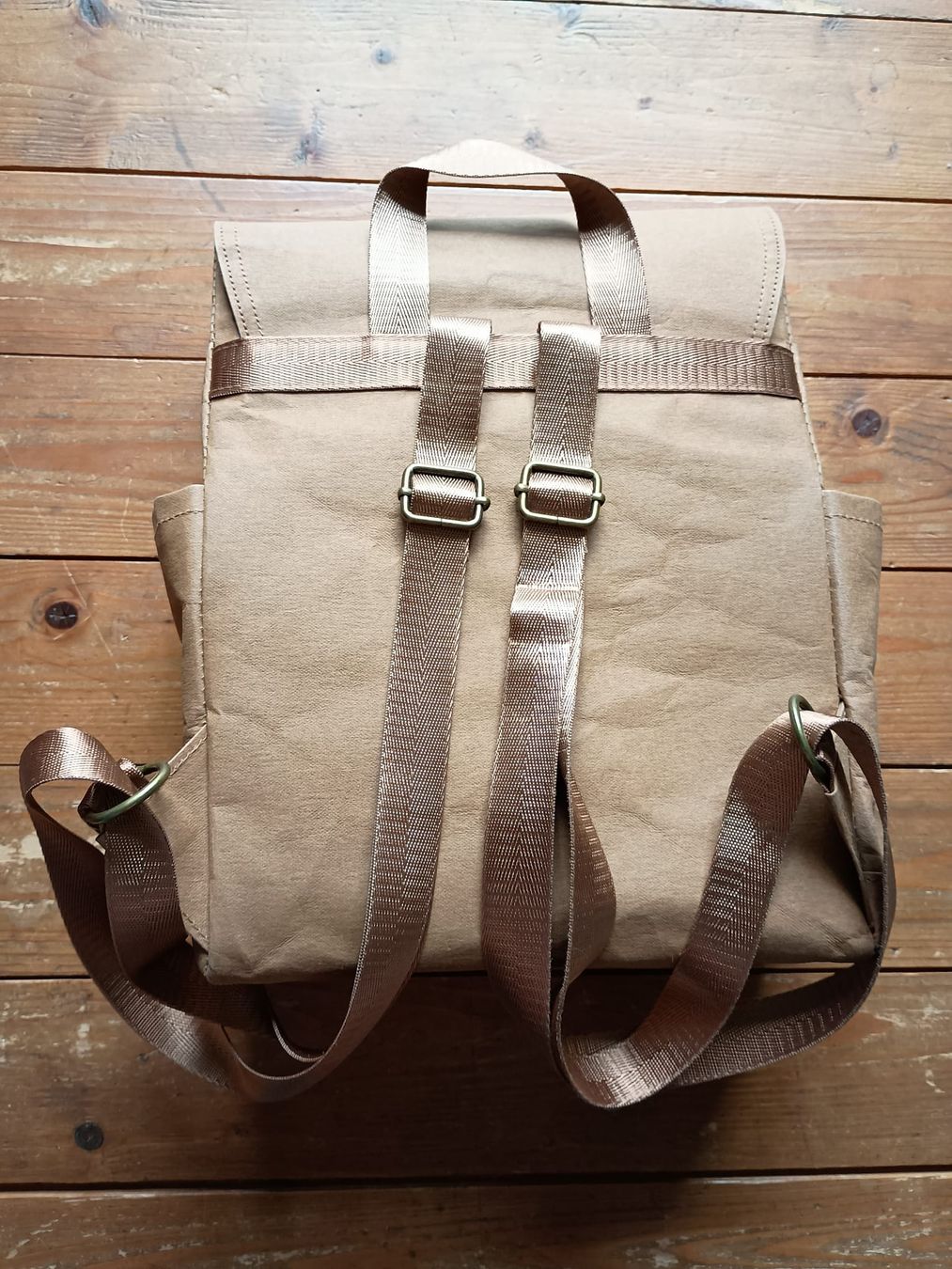 Zaini: Rucksack im Karton-look – Usato da Winterthur venduto da Tenderizer3000