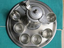 6 Zinnbecher + Krug + Teller Tablett antik / Zinnset 8teilig