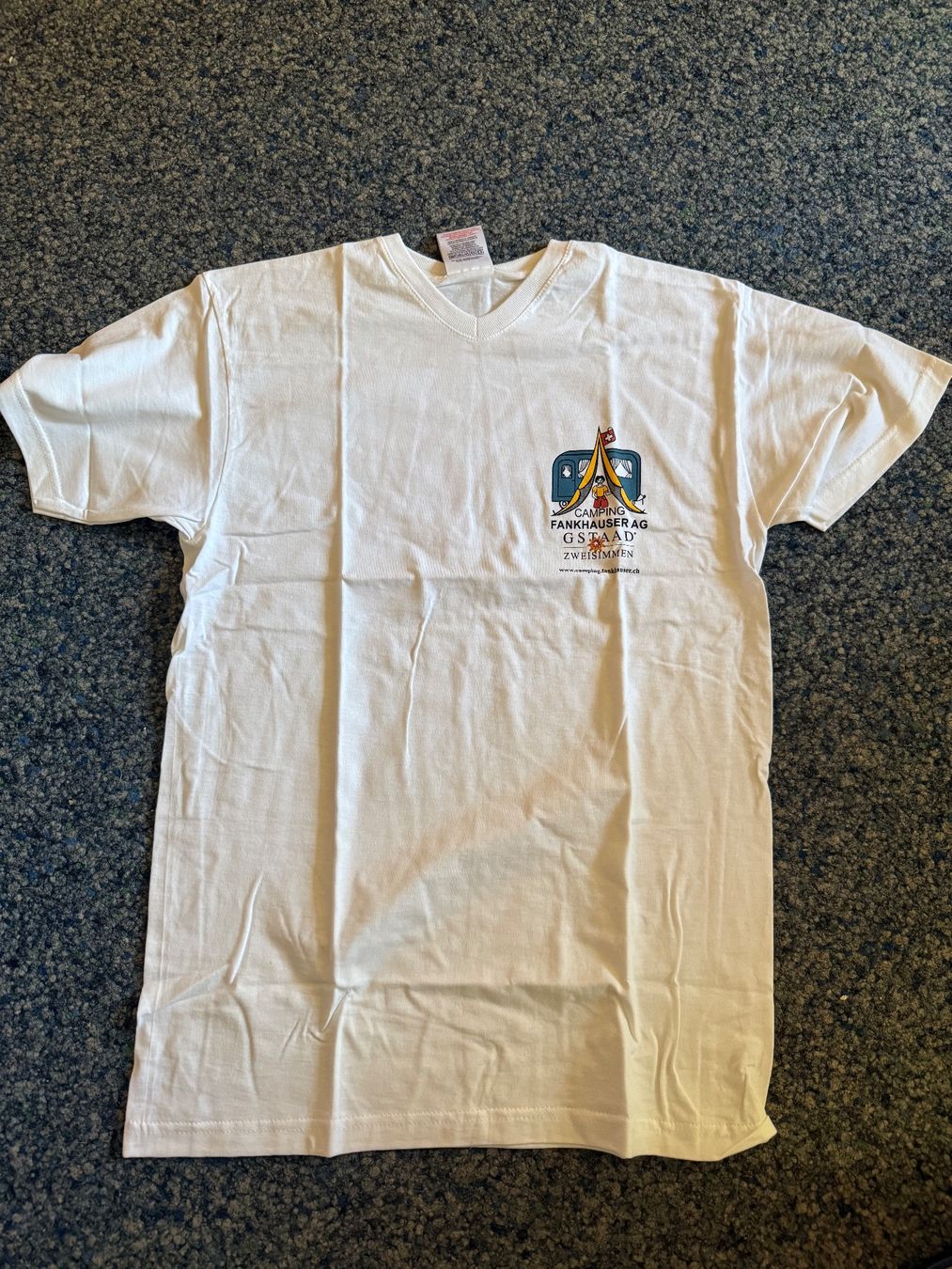 T-shirts: Restposten T-Shirts, M - XL – Neuf avec emballage d'origine à Zweisimmen par Mousie