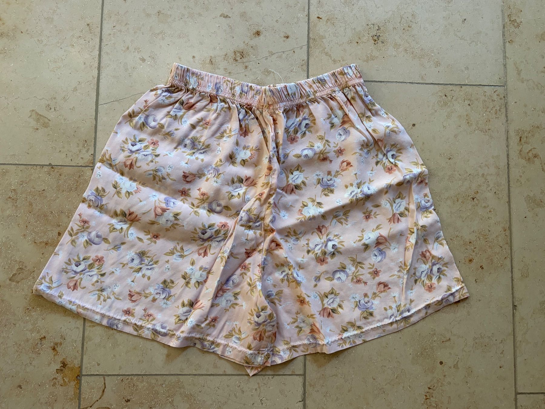 Hosen: 2x Sommerhosen kurz – Gebraucht aus Fraubrunnen von amm_7kp6 1