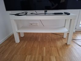 Weisses TV-Möbel