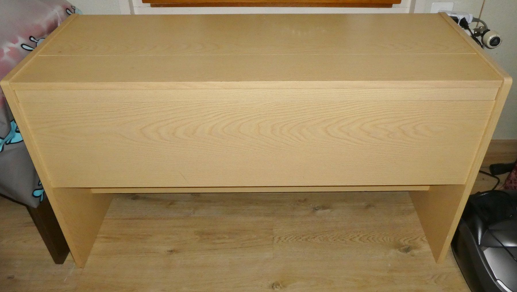 Tables: für Strickmaschine  Klapptisch – D'occasion à Siebnen par Ra-la-ra-ol