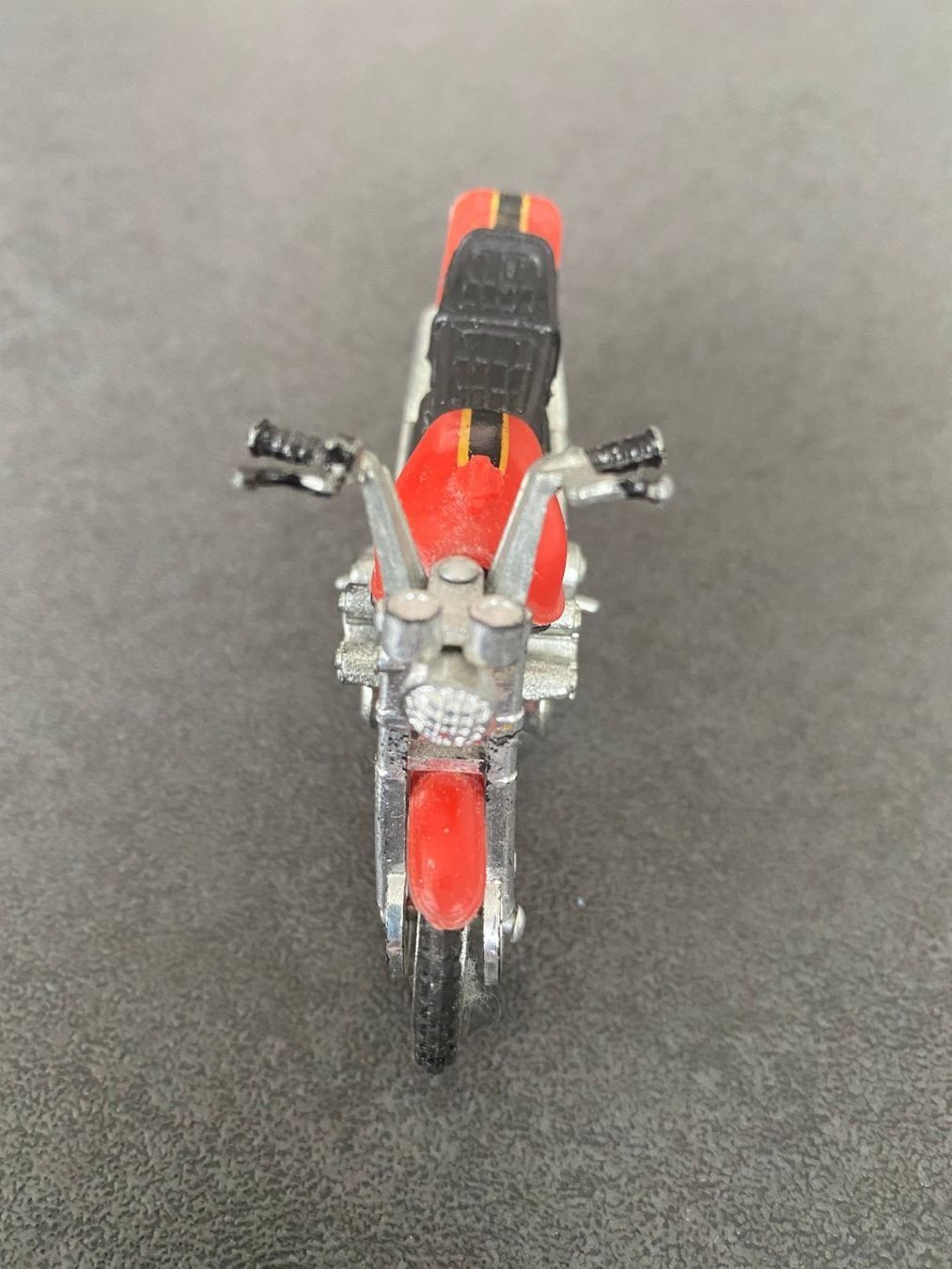 Honda Modellini d'auto: Moto miniature Honda CBX rouge – Usato da Meyrin venduto da Abac007 2