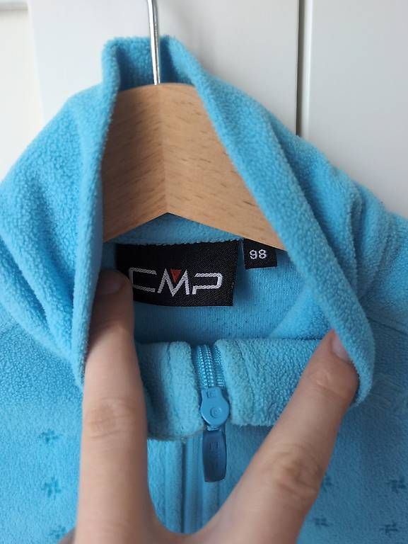 Pullover & Sweatshirts: Fliespullover Gr. 98 (eher gross geschnitten) – Gebraucht aus Alberswil von __colafroeschli__ 1