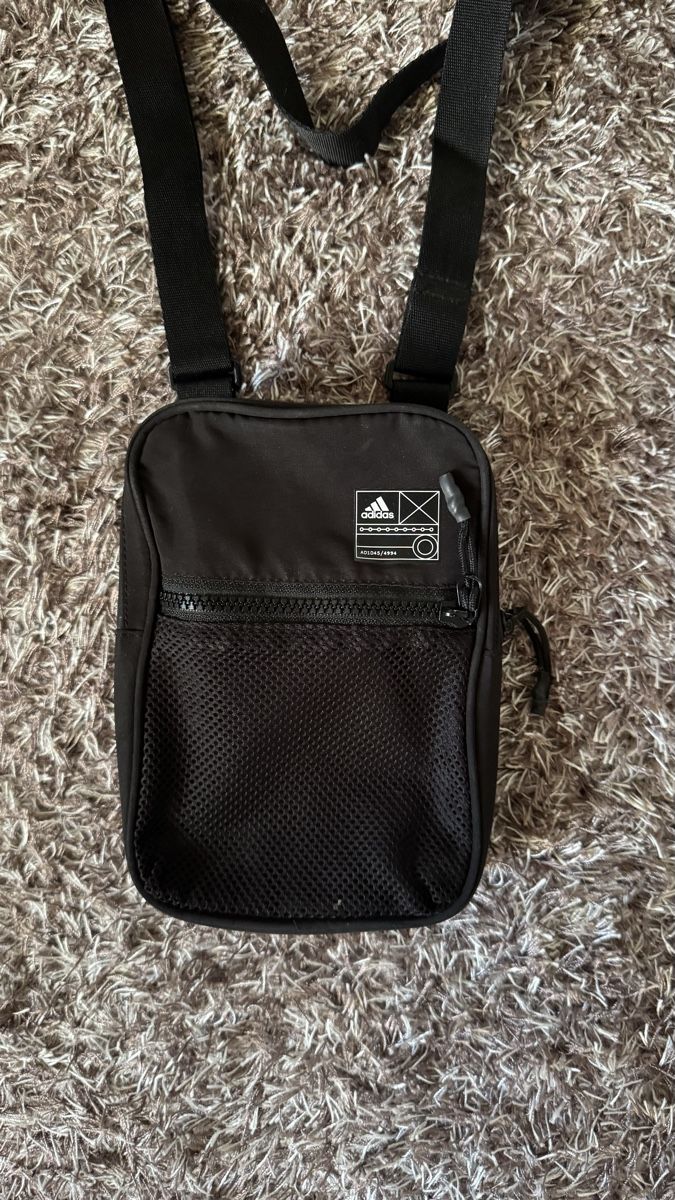 Adidas Taschen: Adidas Tasche – Neu (gemäss Beschreibung) aus Berikon von sam_5zxf 1