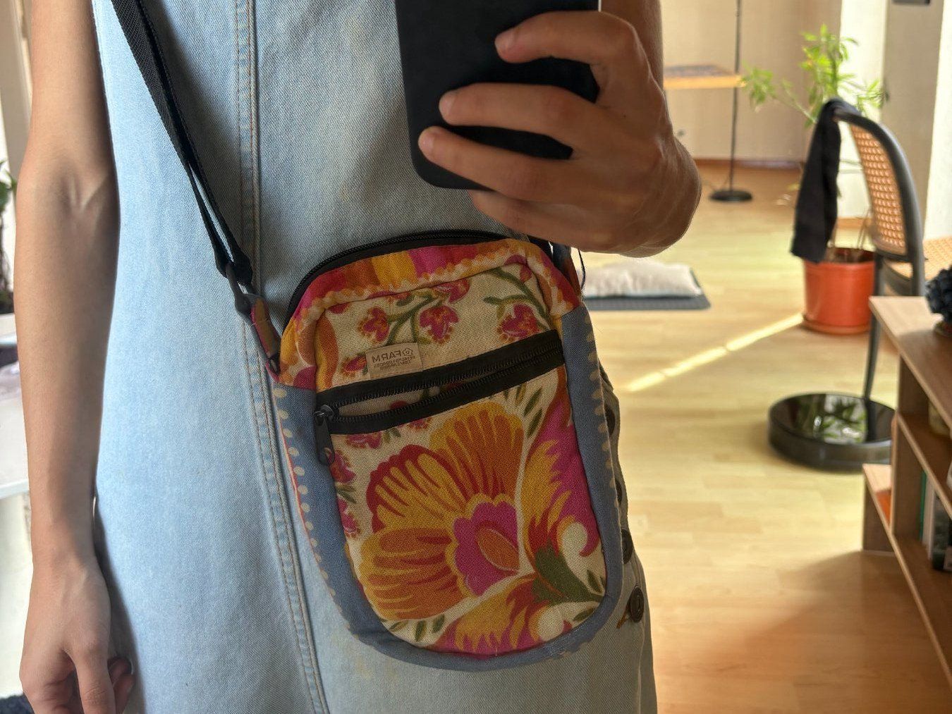 Borse da donna: Farm Rio crossbody bag – Usato da Fribourg venduto da georgeabottino 2