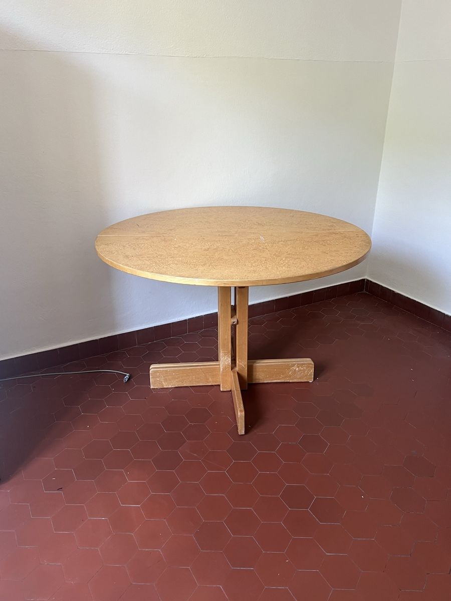 Tavoli: Midcentury designer Holztisch – Usato da Zürich venduto da Osberto