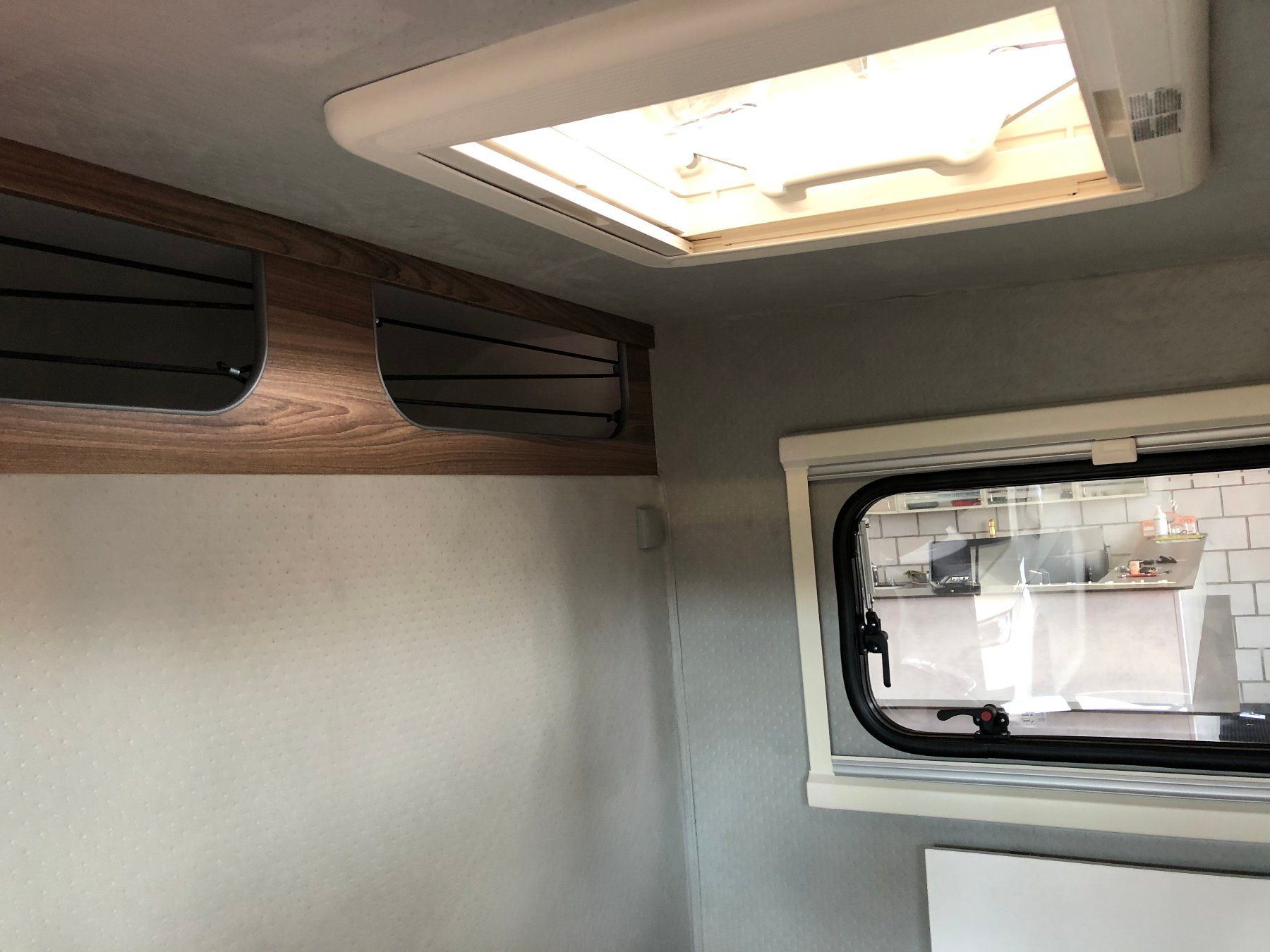 Daltec Camping Fahrzeuge: Wohnwagen Tomplan T750 Tommy mini Camper – Neu (gemäss Beschreibung) aus Gampelen von Steuer0 6