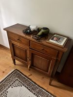 Kommode Holz mit 2 Schubladen und 2 Tueren guter Zustand