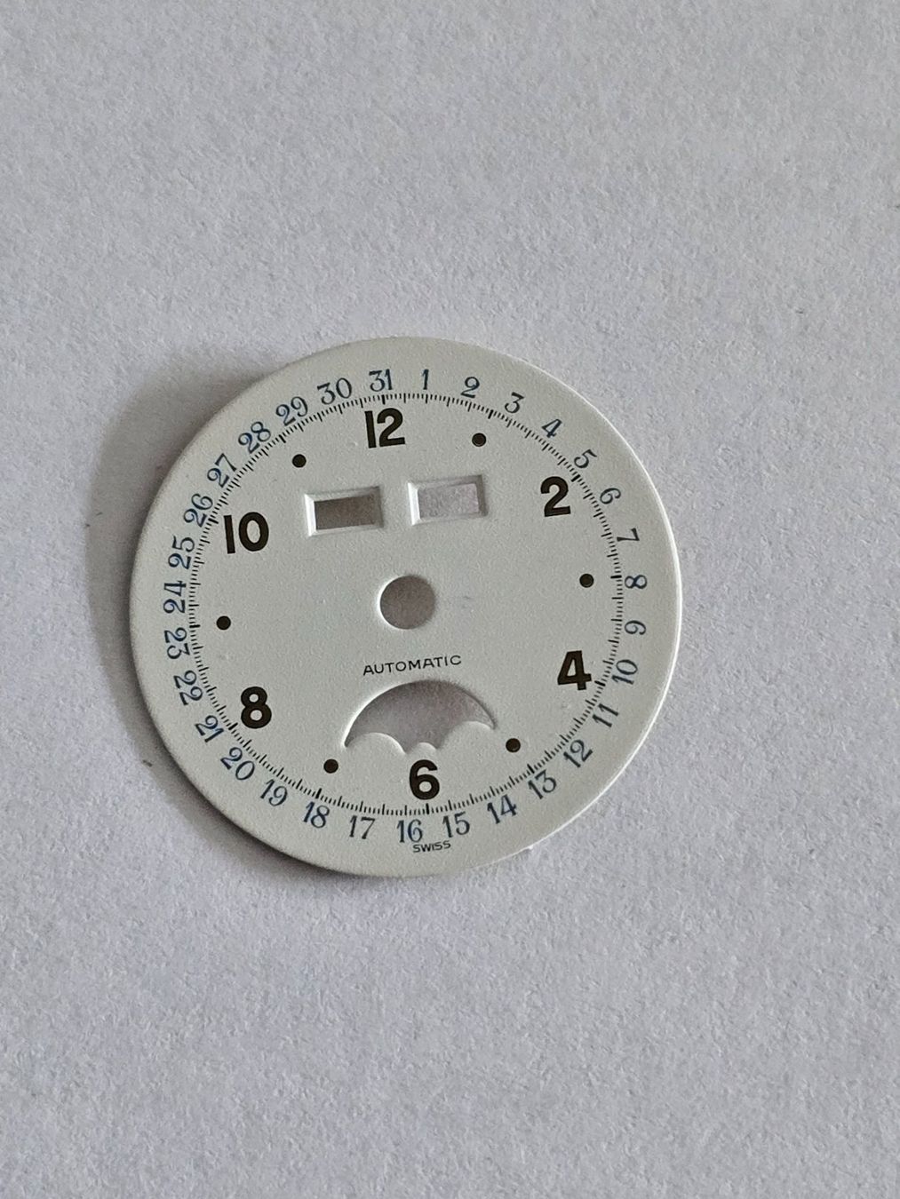 Orologi: cadran pour calibre inconnu, 28 mm – Usato da Tramelan venduto da Nirdan