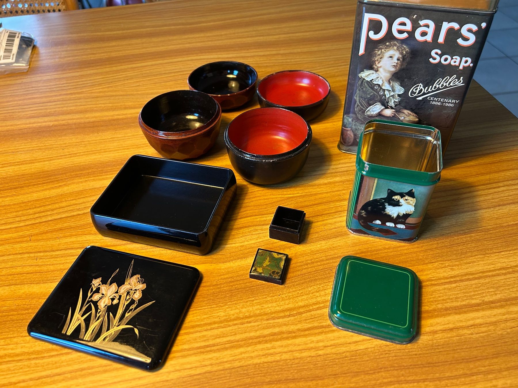 Sucriers: Lot Pillendose Sammlung Blechbox Box Vintage Geschenkbox – D'occasion à Steffisburg par smocky17 3