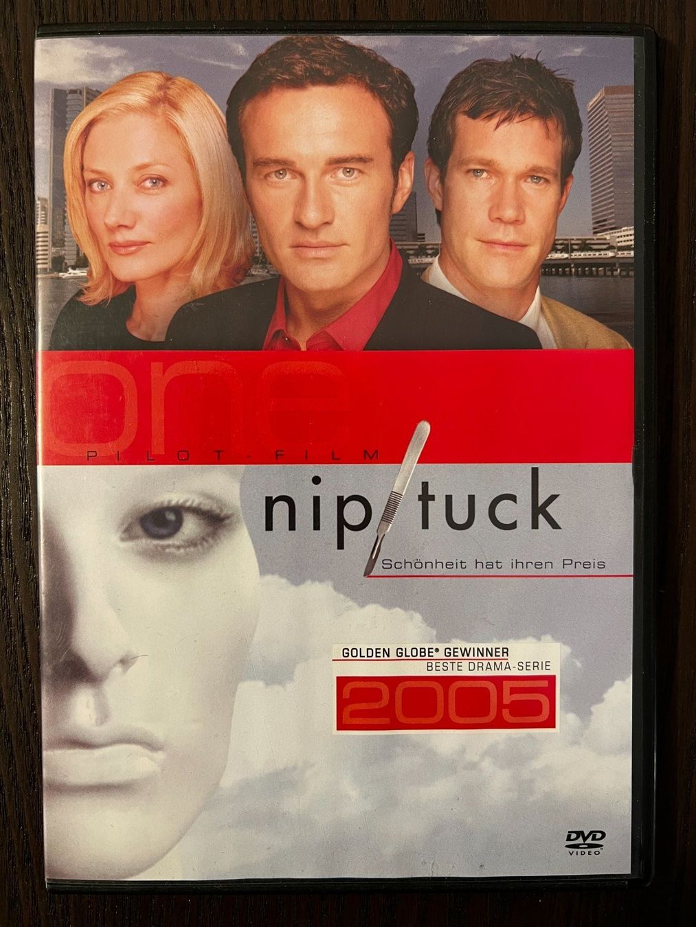 Tutti i DVDs: Nip Tuck Pilot Film – Usato da Zürich venduto da FilmFreunde