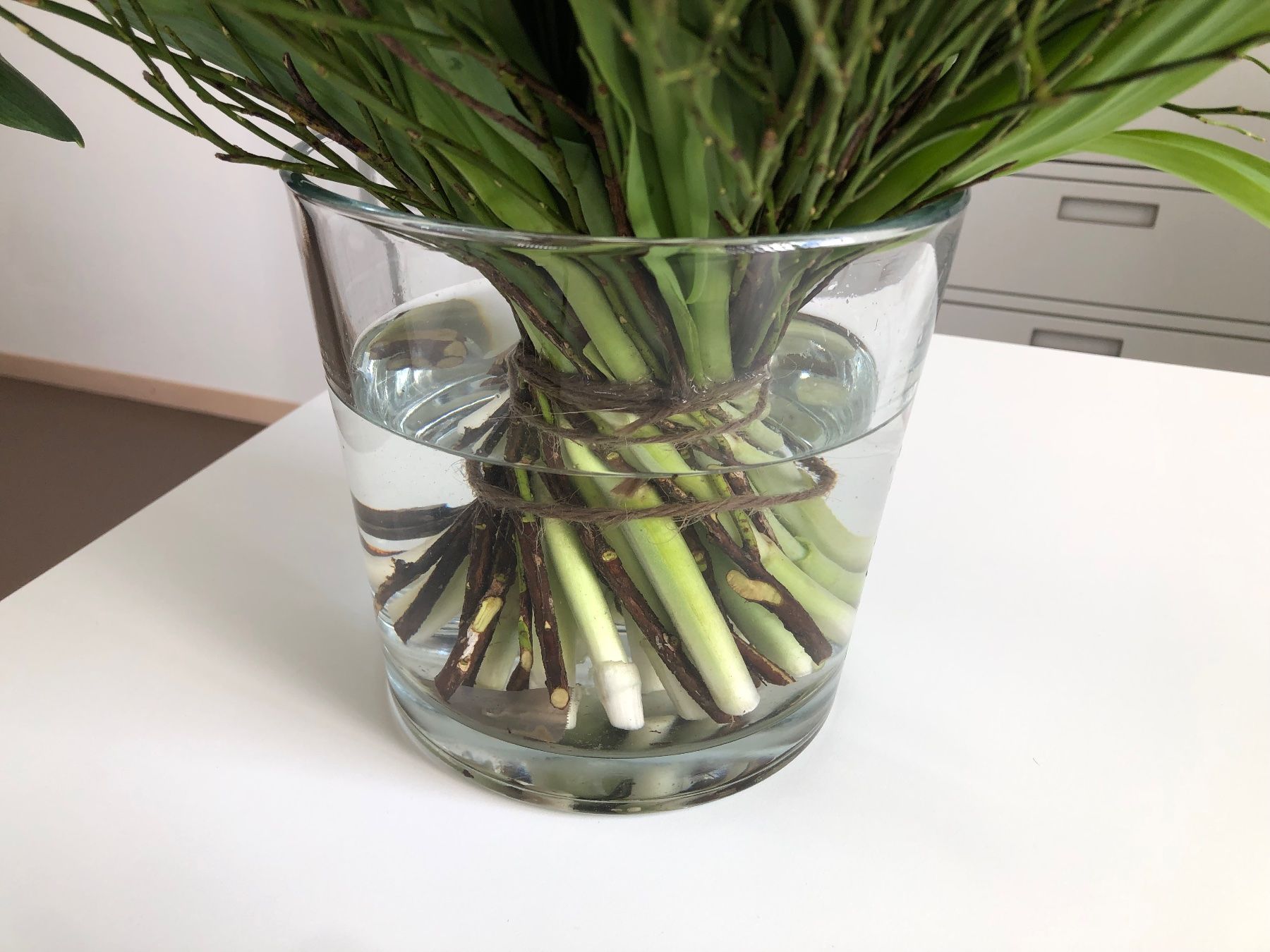 Vasi & Recipienti: Wunderschöne design Glasvase 16 cm hoch, 18 cm Durchmesser – Nuovo e nell'imballaggio originale da Weissbad venduto da Studently 1