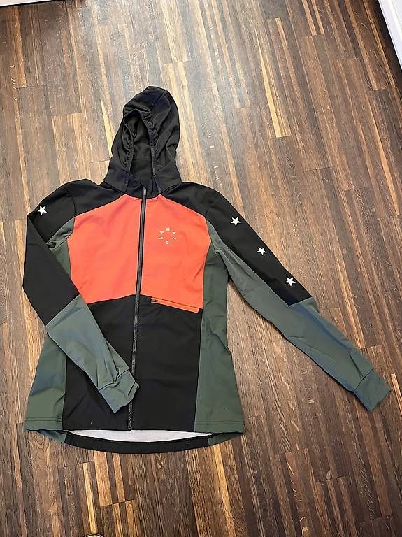 Vestes: Maloja NeshaM. Jacke, Grösse S – D'occasion à Schönenbuch par Lea__Annabelle