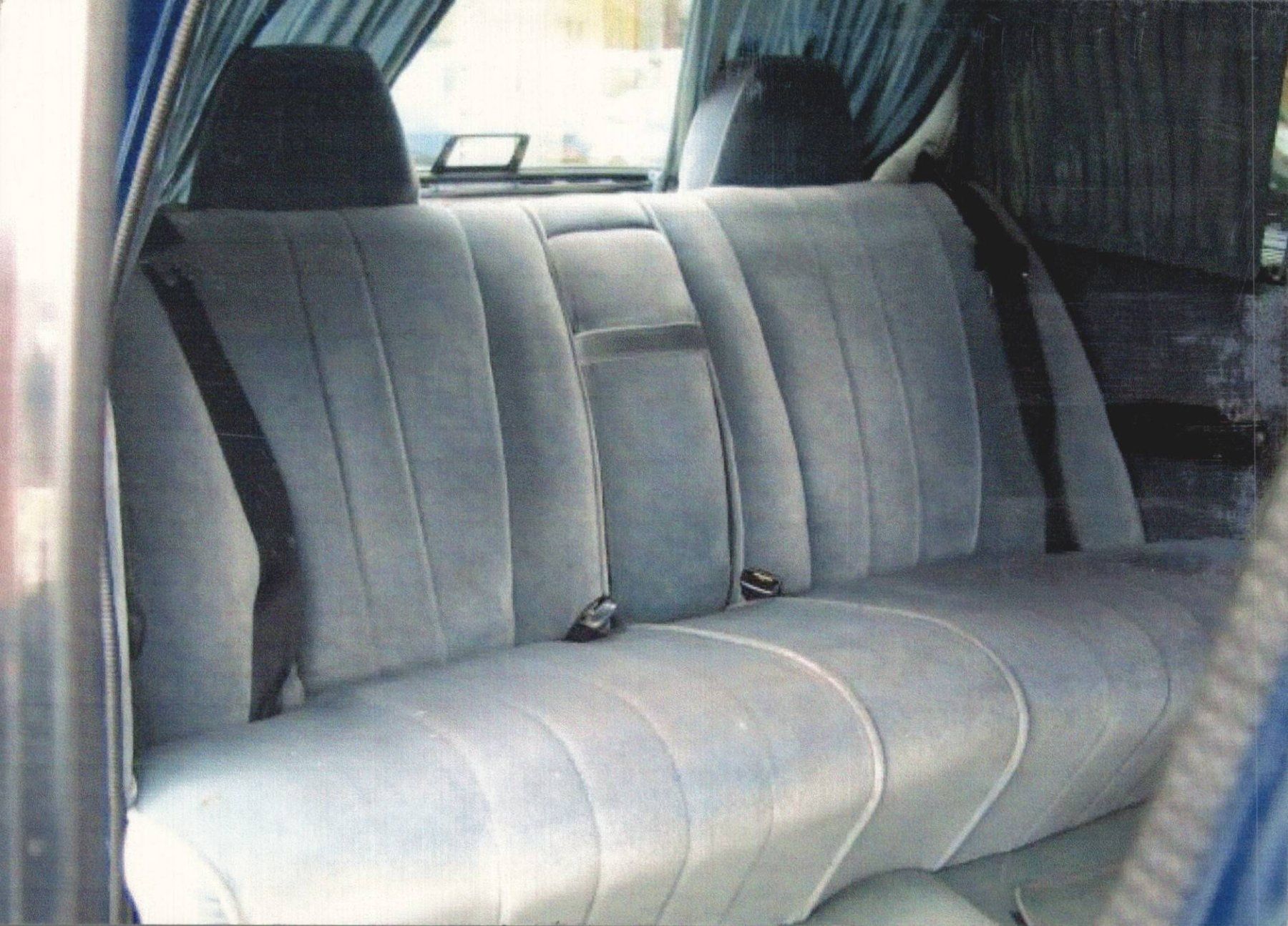 Foto & Immagini: 8 Bilder Volvo 264 TE, Oldtimer, Staatskarosse DDR – Usato da Luzern venduto da Kartenansicht 6