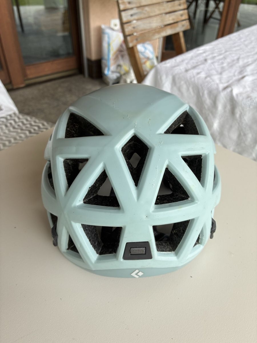 Black Diamond Helme: Black Diamond Kletterhelm – Gebraucht aus Kastanienbaum von Hannibal123 2