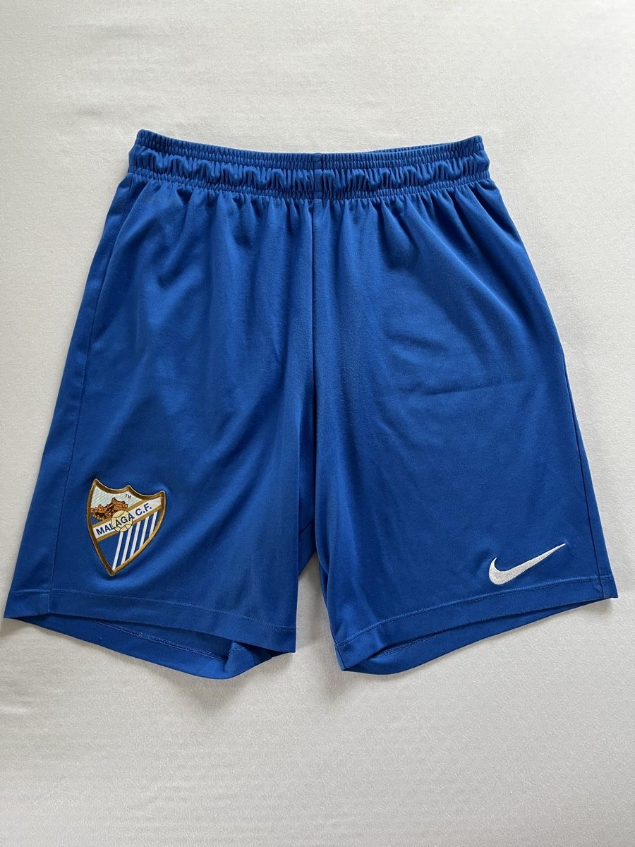 Nike Pantaloni: Malaga Shorts: Grösse: S – Usato da Bern venduto da lukas.hartmann
