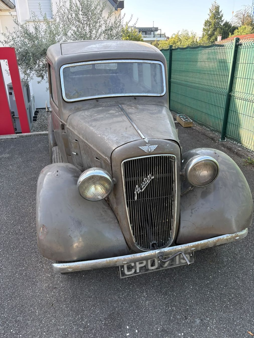 Austin Autos: Austin tean 10 oltimer  – Defekt aus Basel von Landauers 3