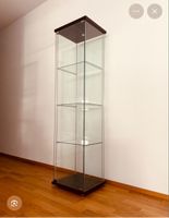 Standvitrine Glas schwarz mit Einlegeböden guter Zustand