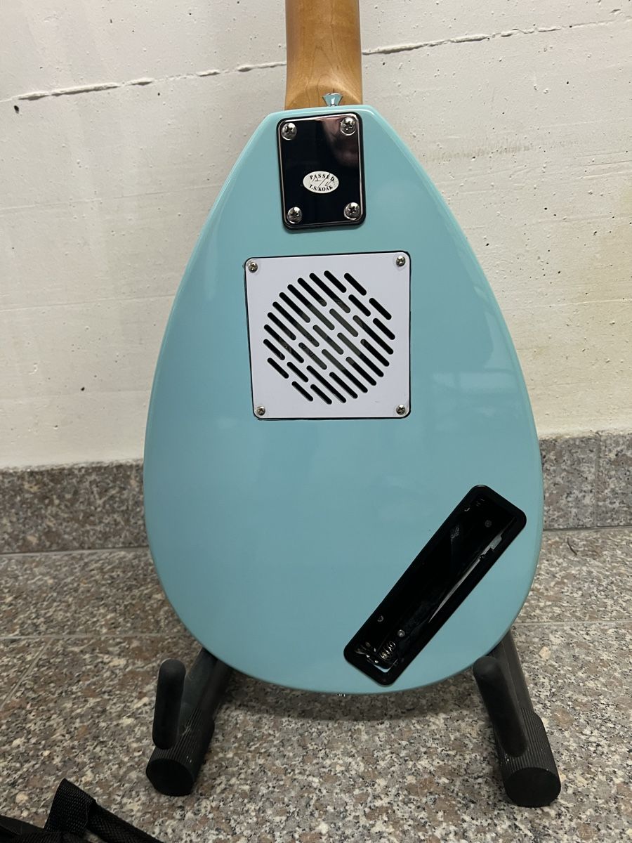 Vox Musikinstrumente: Vox Apache Bass Gitarre, mit Tasche! – Gebraucht aus Ermatingen von tim_80085 2