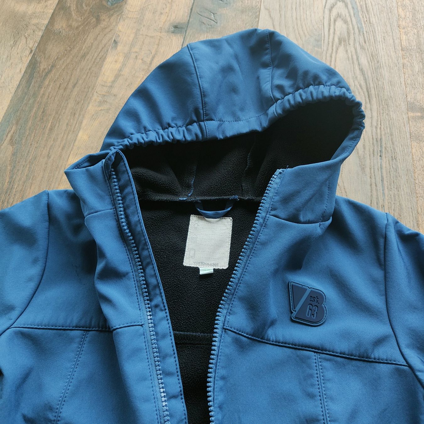 Vertbaudet Vestes & Manteaux: Softshelljacke, Gr. 110 Vertbaudet – D'occasion à Aesch ZH par TaniTomy 1