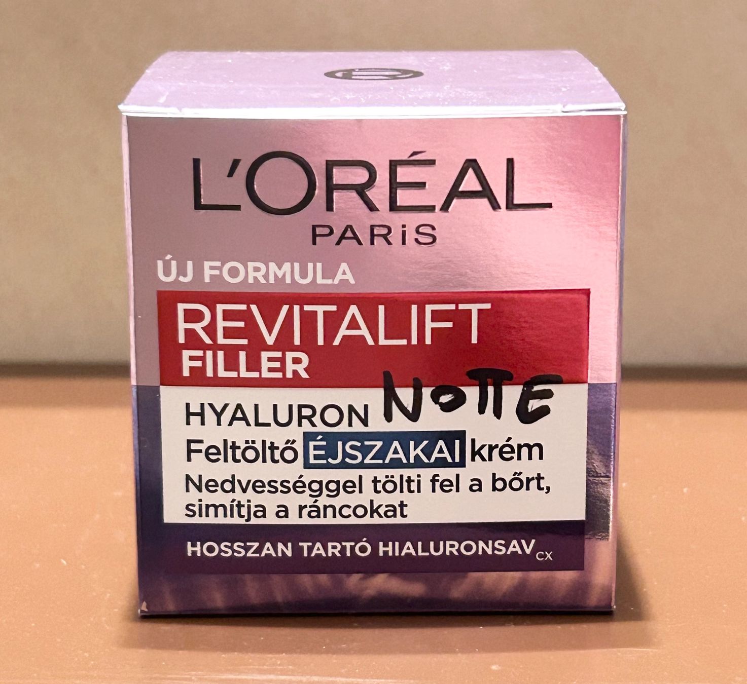 L'Oréal Cura del viso: Crema l’Oreal – Nuovo e nell'imballaggio originale da Bellinzona venduto da RossoScarlatto 1
