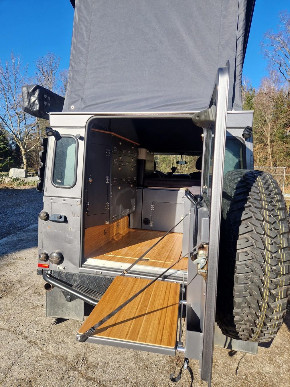 Land Rover Automobili: Land Rover Defender 110 mit Ex tec Umbau – Usato da Kirchberg SG venduto da mic_5t2b 4