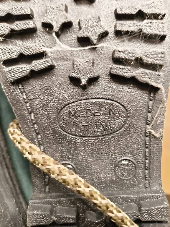 Scarpe da donna: Damenschuhe Neuwertig Gr. 36 – Usato da Oberuzwil venduto da amar025