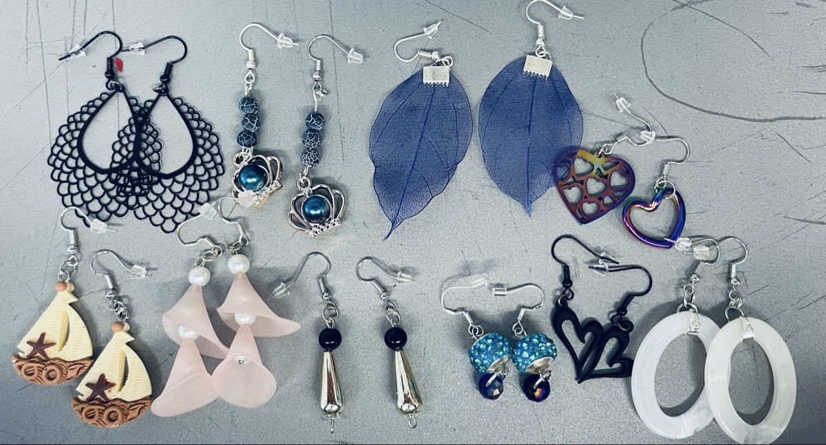 Ohrringe & -stecker: Diverse Ohrring-Sammlung – Sommerliche Statements! – Neu und originalverpackt aus Au ZH von Jaggy4 1