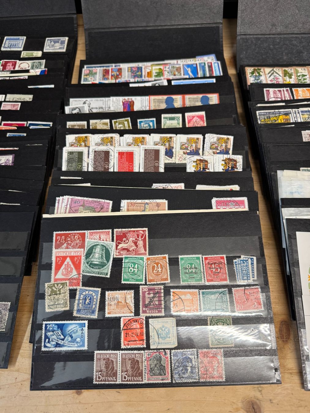 Tous les timbres: Briefmarken – D'occasion à Burgdorf par be284777 2