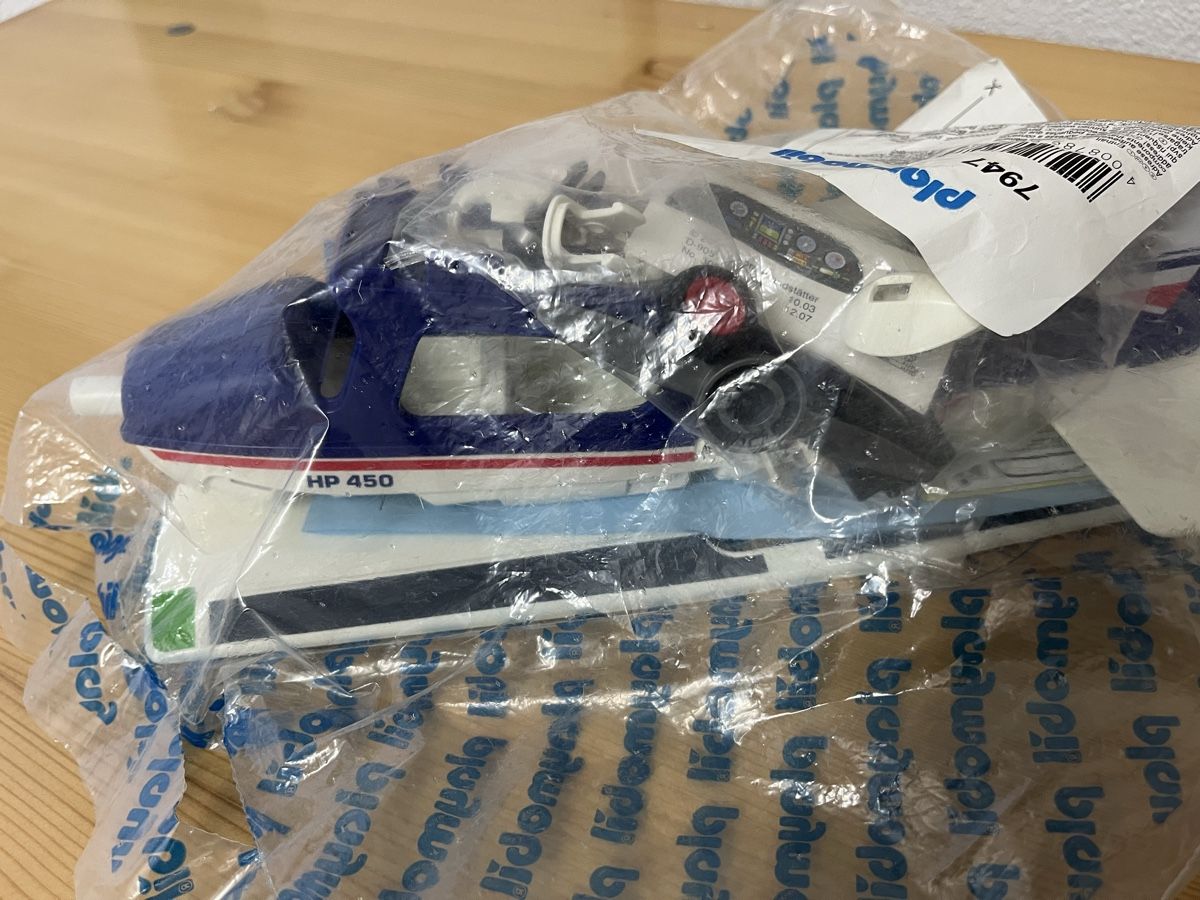 Playmobil Giocattoli: Playmobil Flugzeug 7947 – Nuovo e nell'imballaggio originale da Frauenfeld venduto da adj04 1