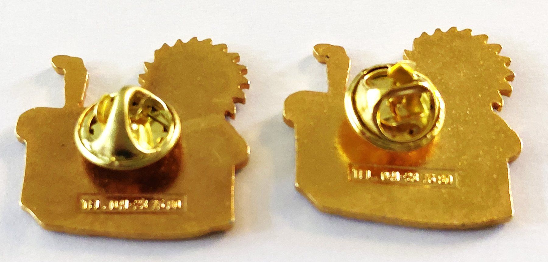 Plaketten & Abzeichen: 2 PIN's Obersaxen – Gebraucht aus Luzern von qualifair 1
