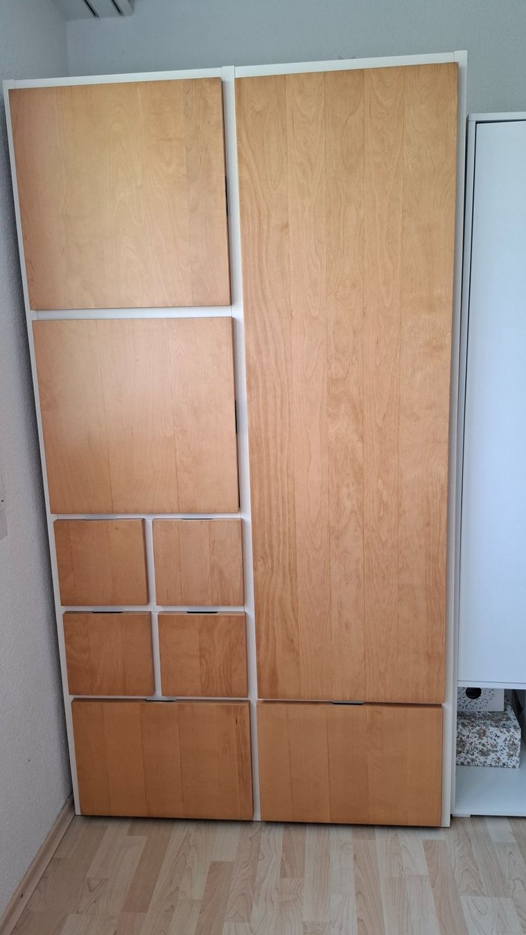 Ikea Armadi: Kleiderschrank holz/weiss – Usato da Winterthur venduto da gmarco232 1
