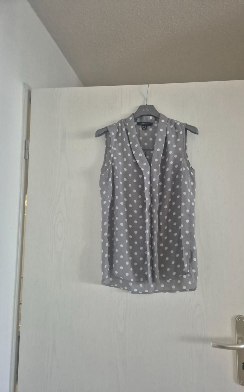 Tops: Sommer Damentop, Ärmellos, Grau, Grösse S, Polyester – Neu (gemäss Beschreibung) aus Zürich von Sami78