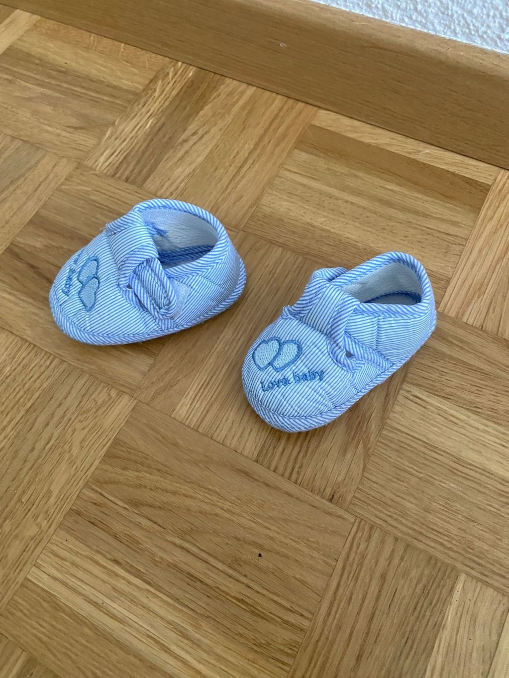 Scarpe per ragazzi: Kinder Schuhe Grösse 0-6 Monate – Usato da Zürich venduto da MaSte 2